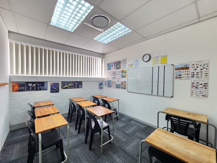 To Let commercial Property for Rent in Somerset West Mall Triangle Western Cape